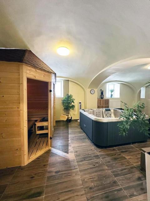 Wienerwald Residenz Баден Екстериор снимка