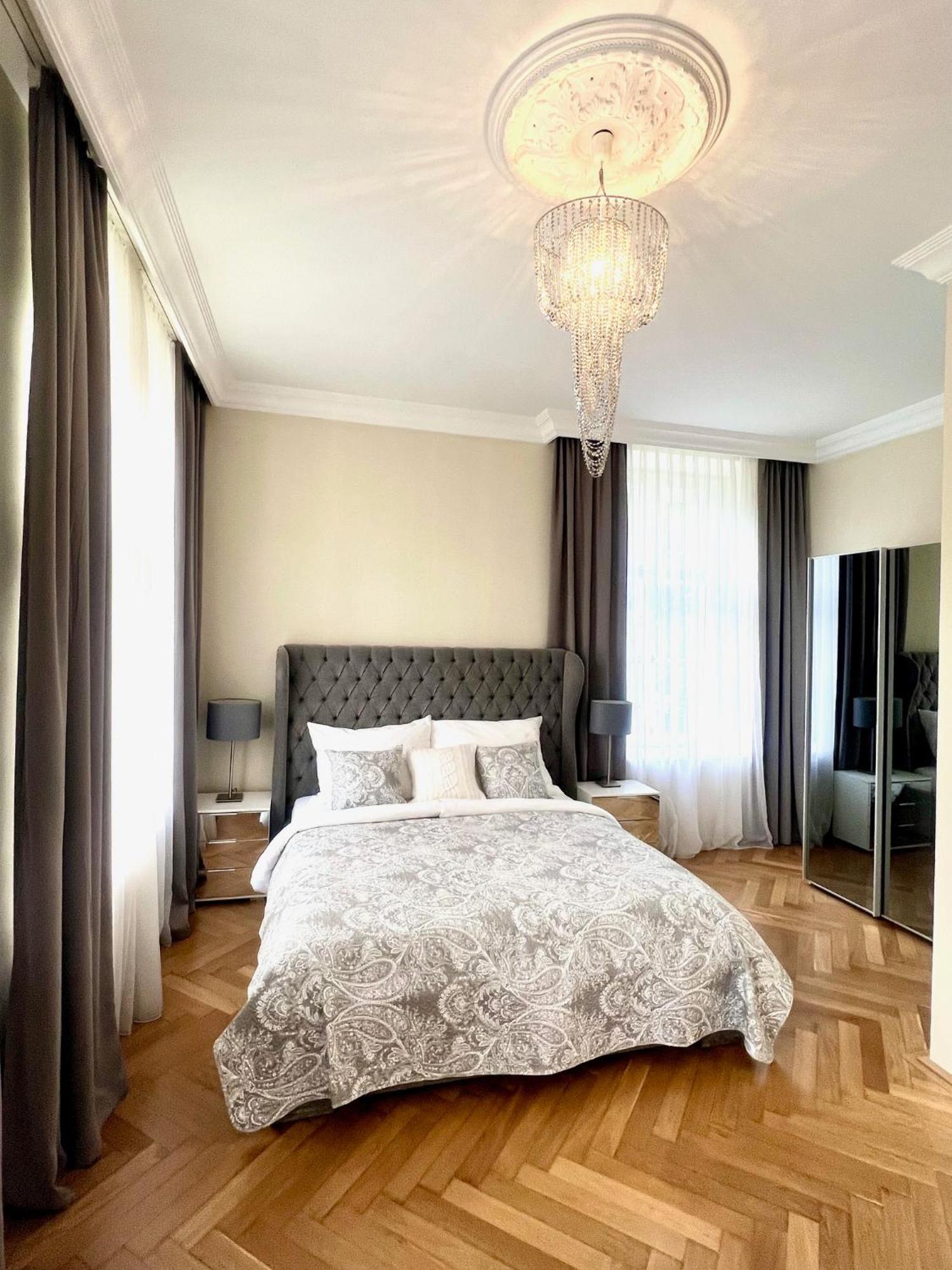 Wienerwald Residenz Баден Екстериор снимка