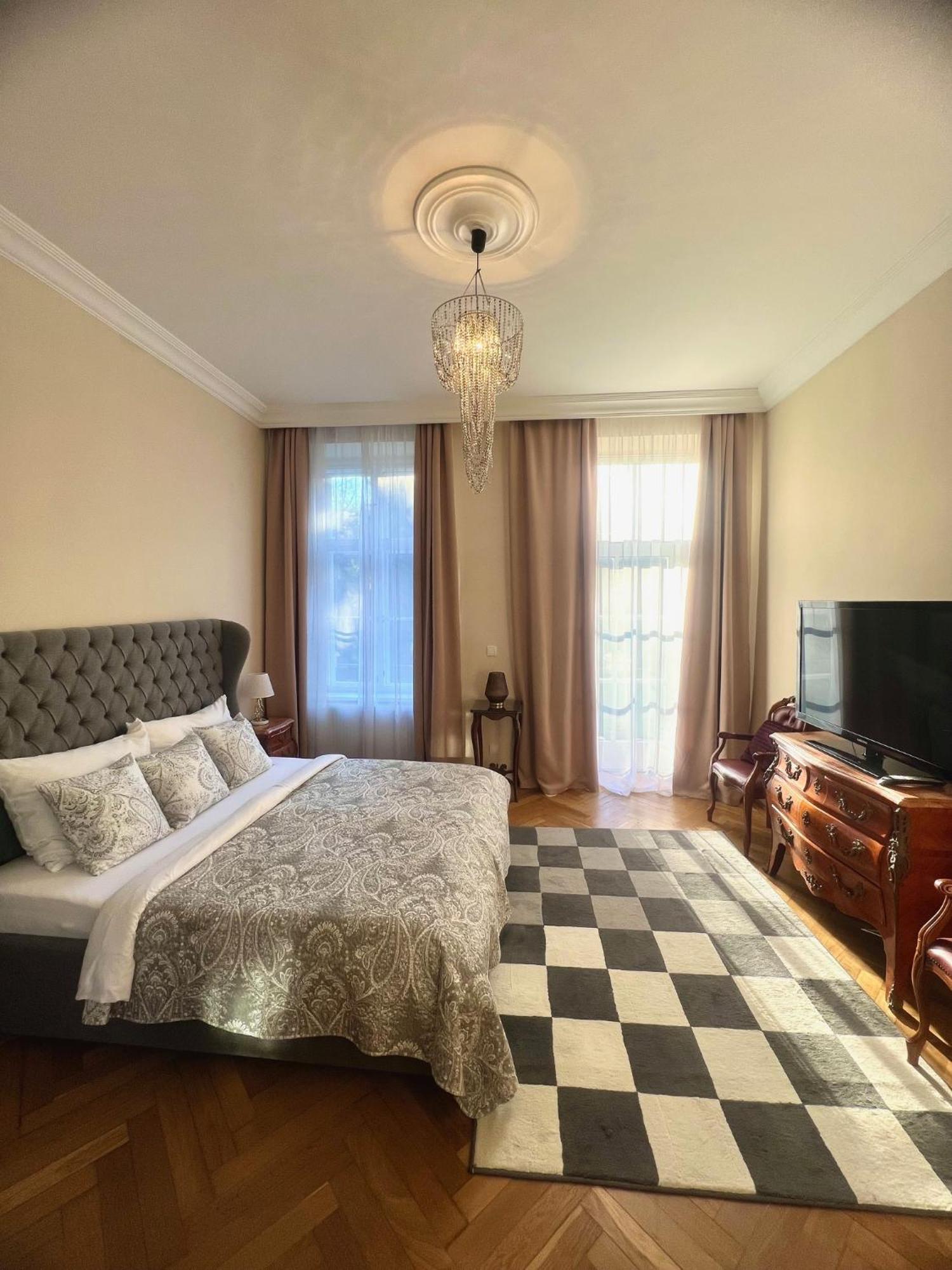 Wienerwald Residenz Баден Екстериор снимка